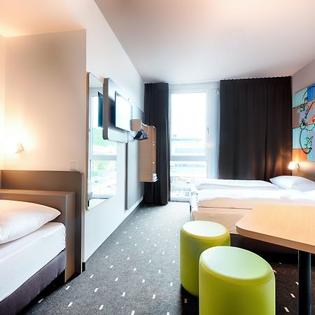 B&B Hotel Stuttgart-Neckarhafen Εξωτερικό φωτογραφία