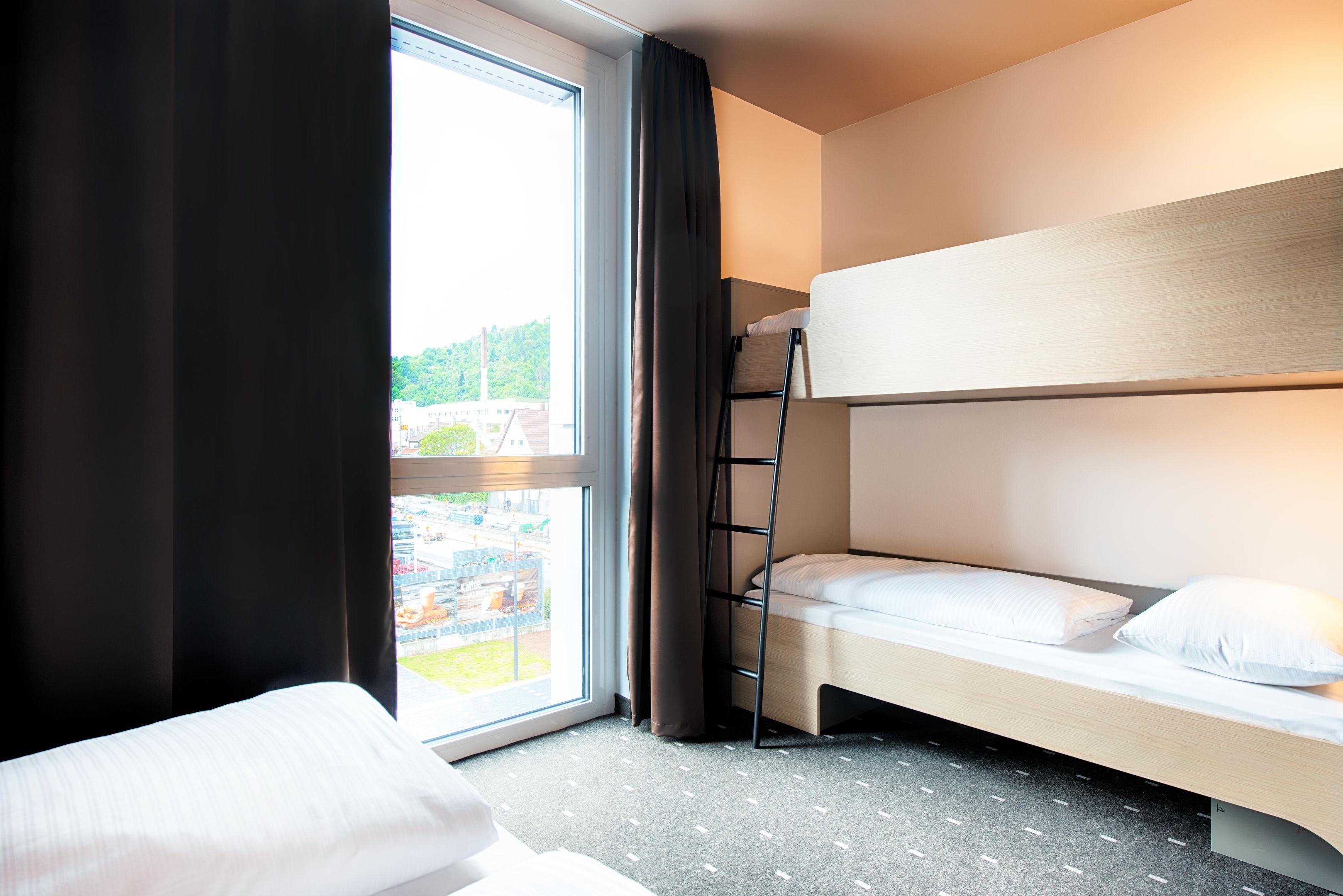 B&B Hotel Stuttgart-Neckarhafen Εξωτερικό φωτογραφία