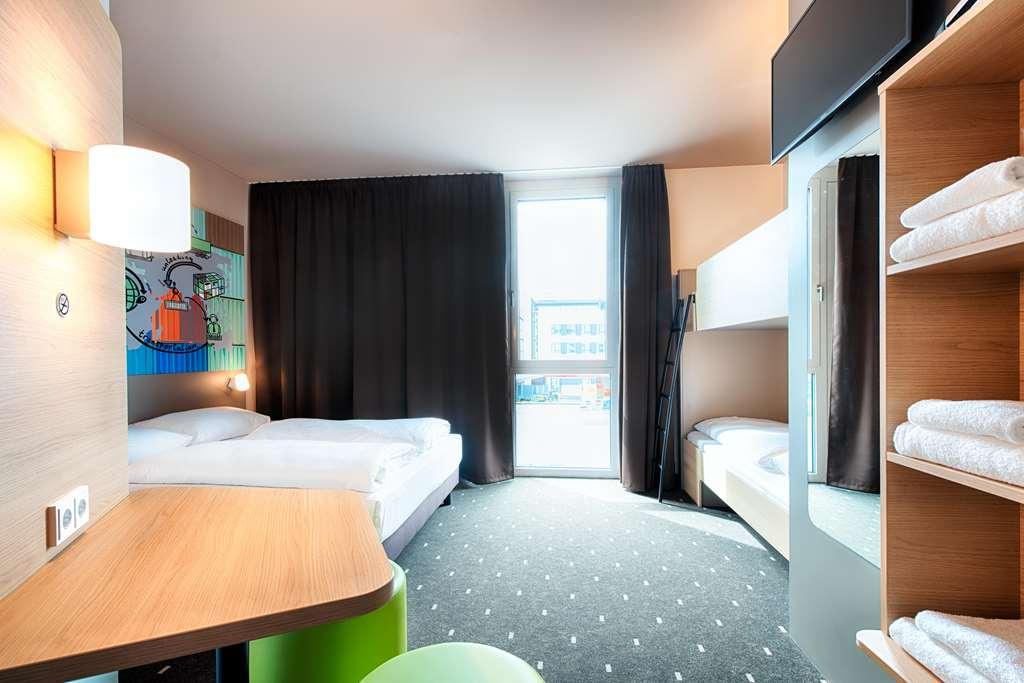 B&B Hotel Stuttgart-Neckarhafen Δωμάτιο φωτογραφία